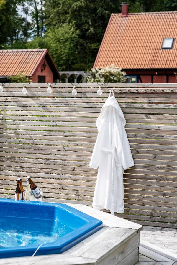Villa Hasselbacken Garsnas Экстерьер фото