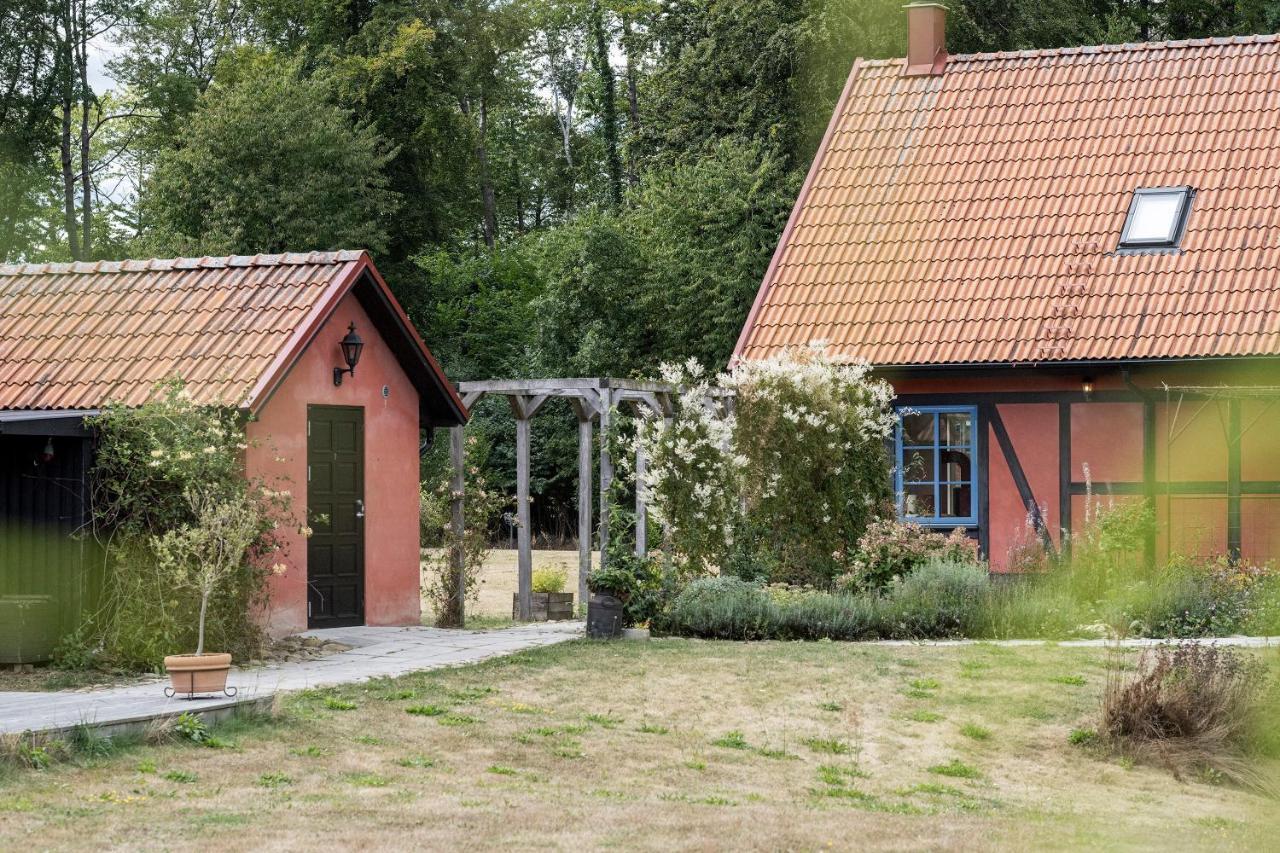 Villa Hasselbacken Garsnas Экстерьер фото