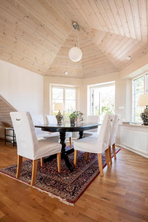 Villa Hasselbacken Garsnas Экстерьер фото