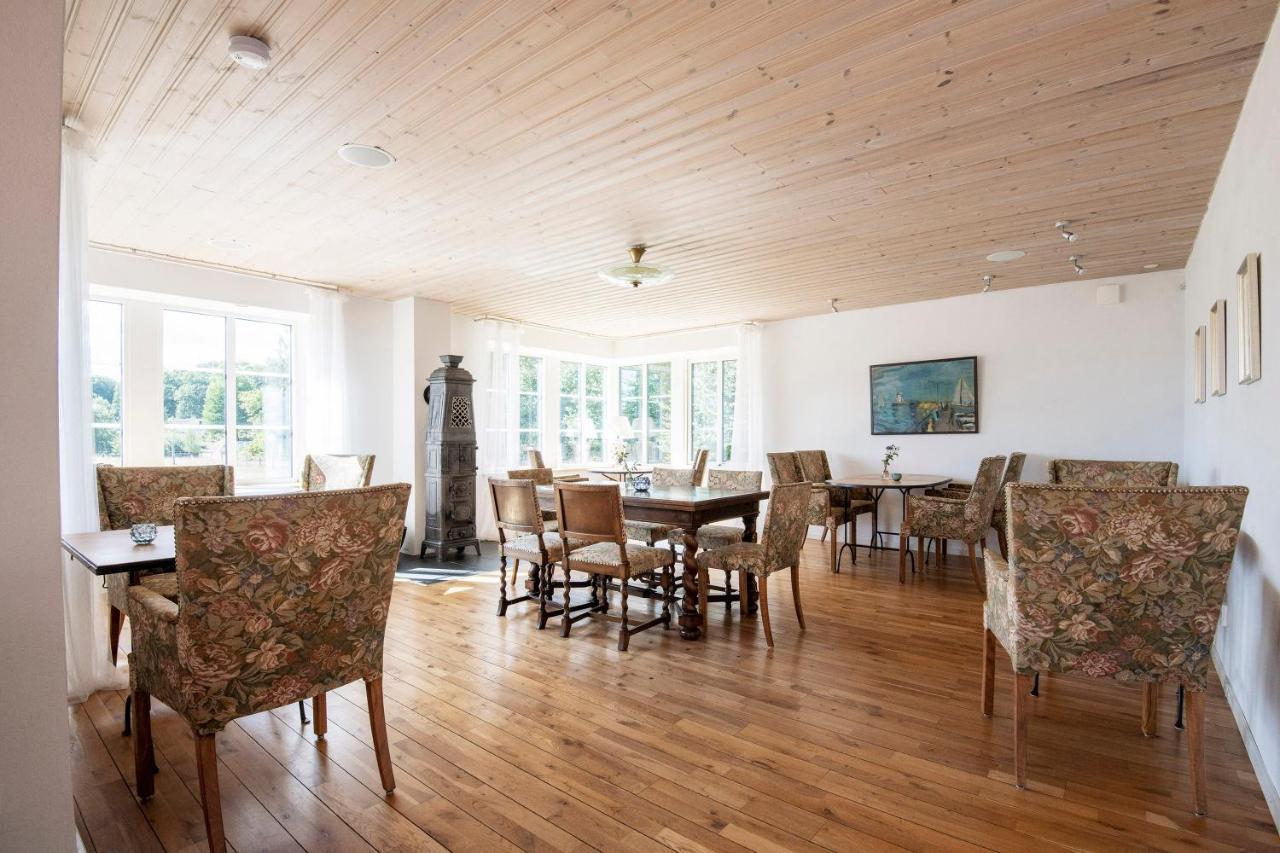 Villa Hasselbacken Garsnas Экстерьер фото